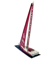 Charger l'image dans la galerie, Maquette en papier imoca Lazare - vue de travers arrière babord